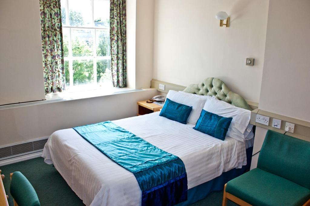 The Stables Hotel Mexborough Room photo